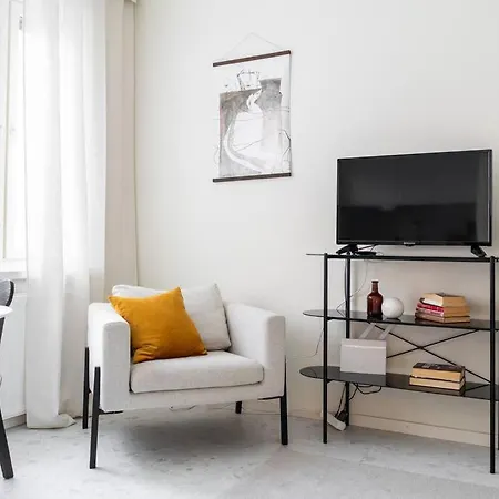 Apartment Kaunis, Remontoitu Yksio Tammelassa *